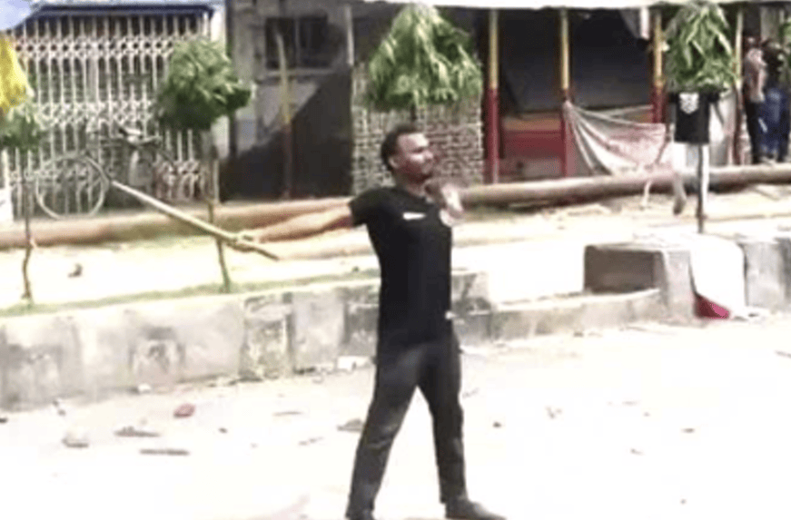 Abu Sayed face à la police Aftabuzzaman Hiru, Rangpur, bdnews24.com