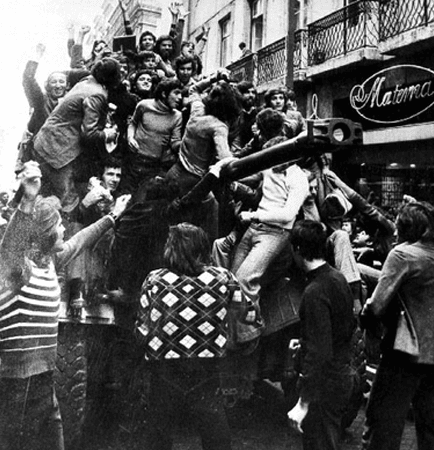 Célébration à Lisbonne, 25 avril 1974.