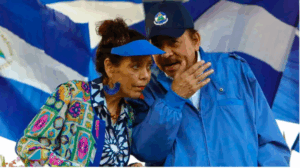 Le président du Nicaragua Daniel Ortega et son épouse lors d'un rassemblement à Managua, le 5 septembre 2018