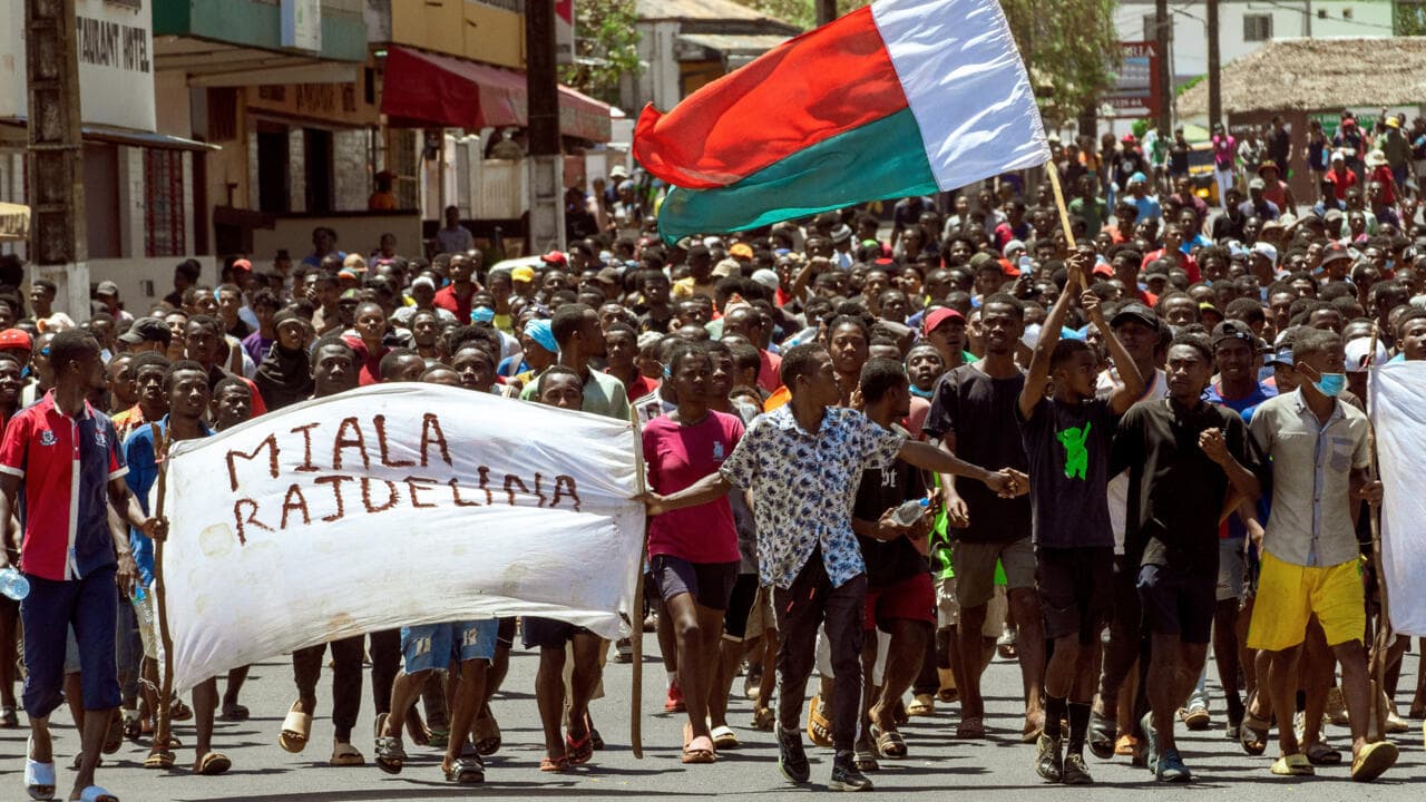 Madagascar : le pouvoir se fissure entre armée et rue